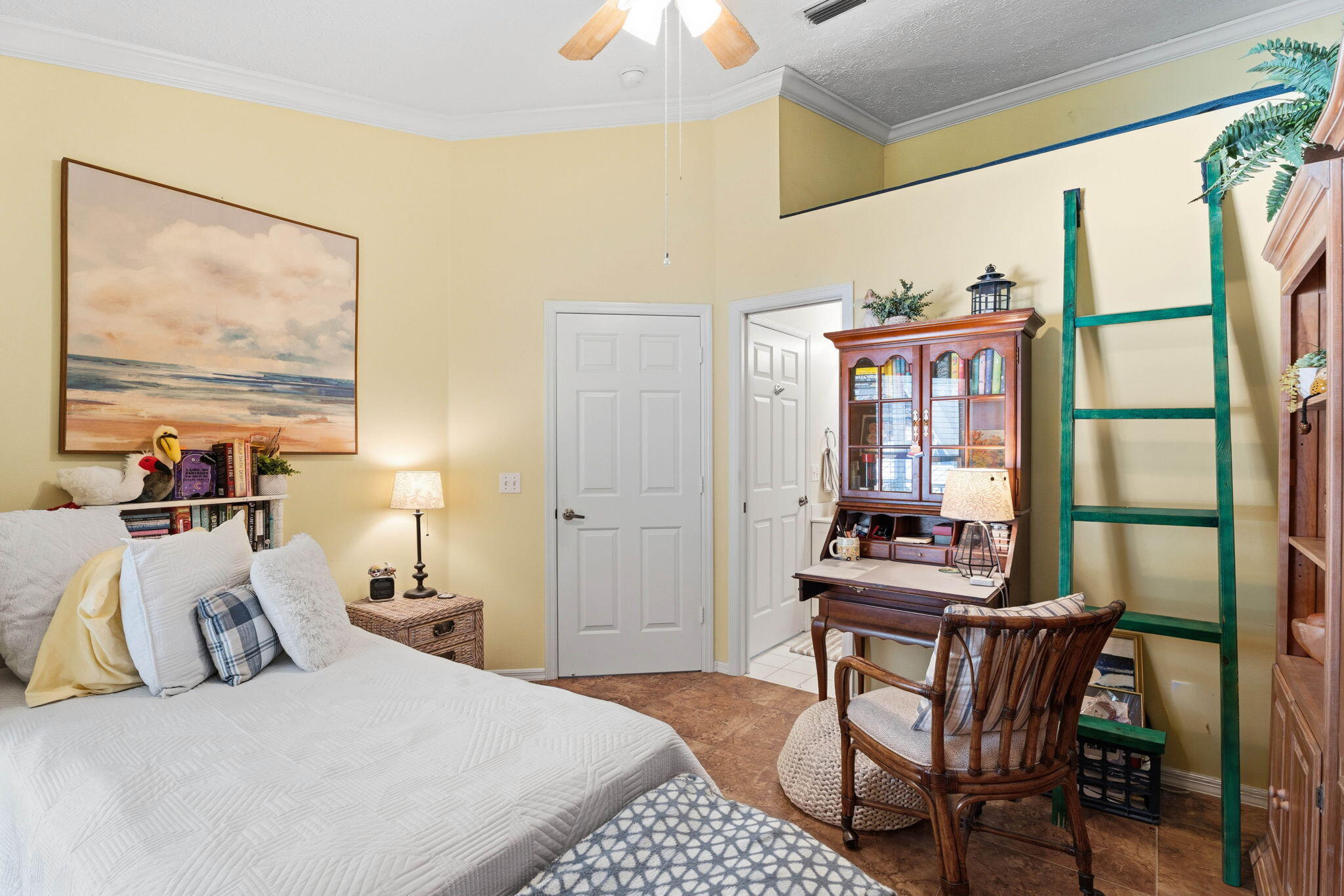 WALDEN WOODS CONDOMINIUM PHASE I - Residential