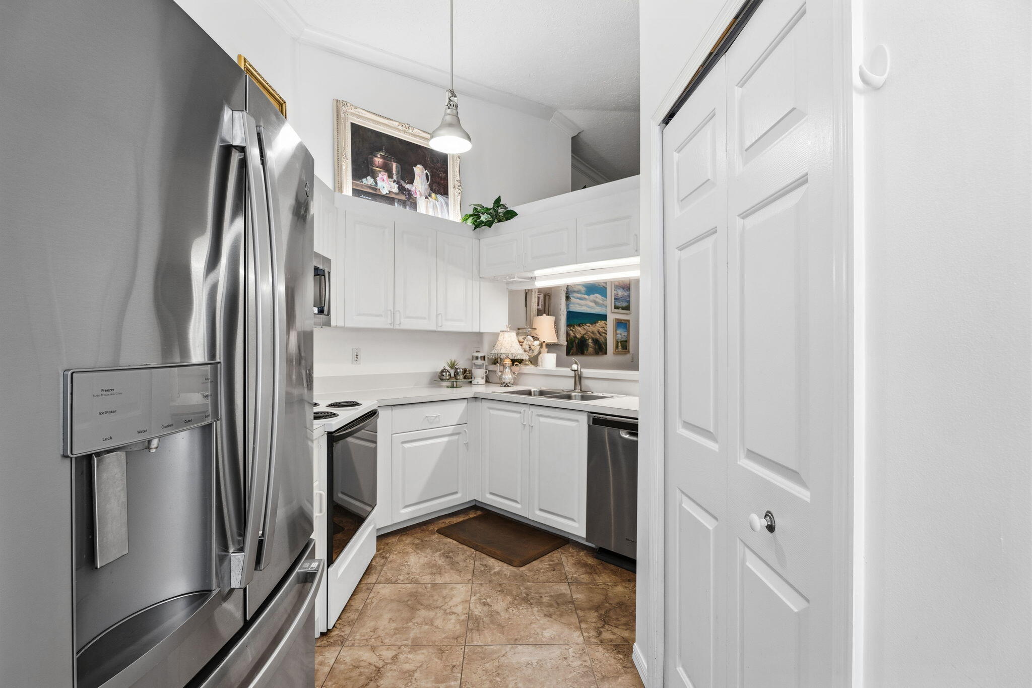 WALDEN WOODS CONDOMINIUM PHASE I - Residential