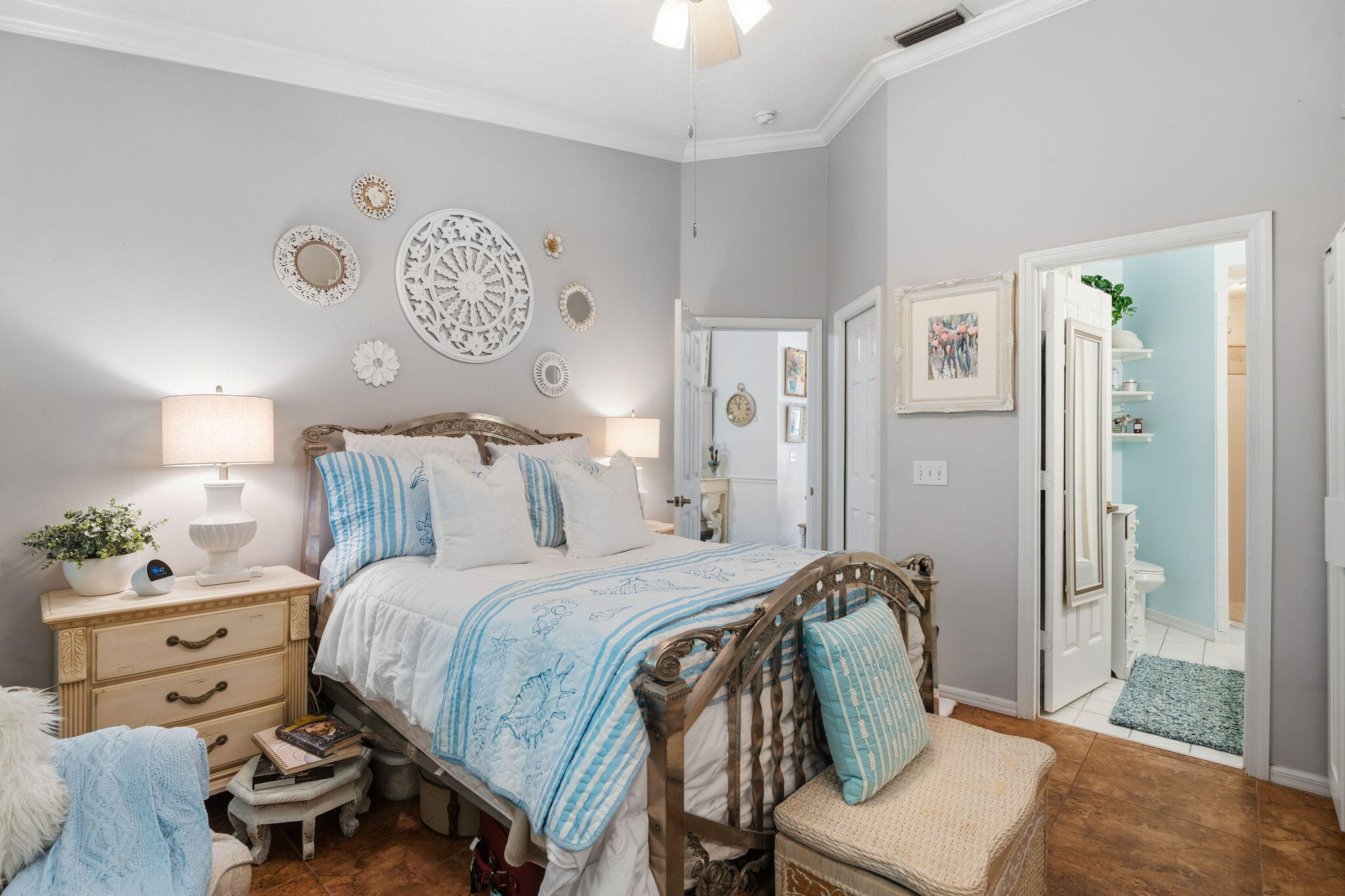 WALDEN WOODS CONDOMINIUM PHASE I - Residential