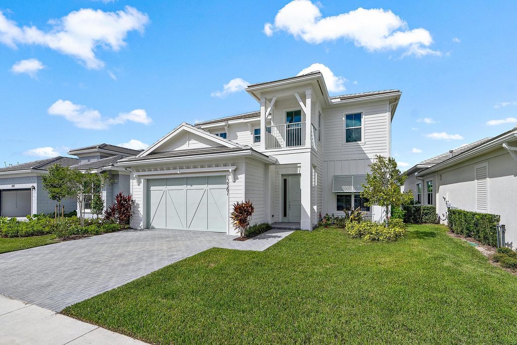 Photo of 12561 Nautilus Circle, Palm Beach Gardens, FL 33412 (MLS # R10932401)