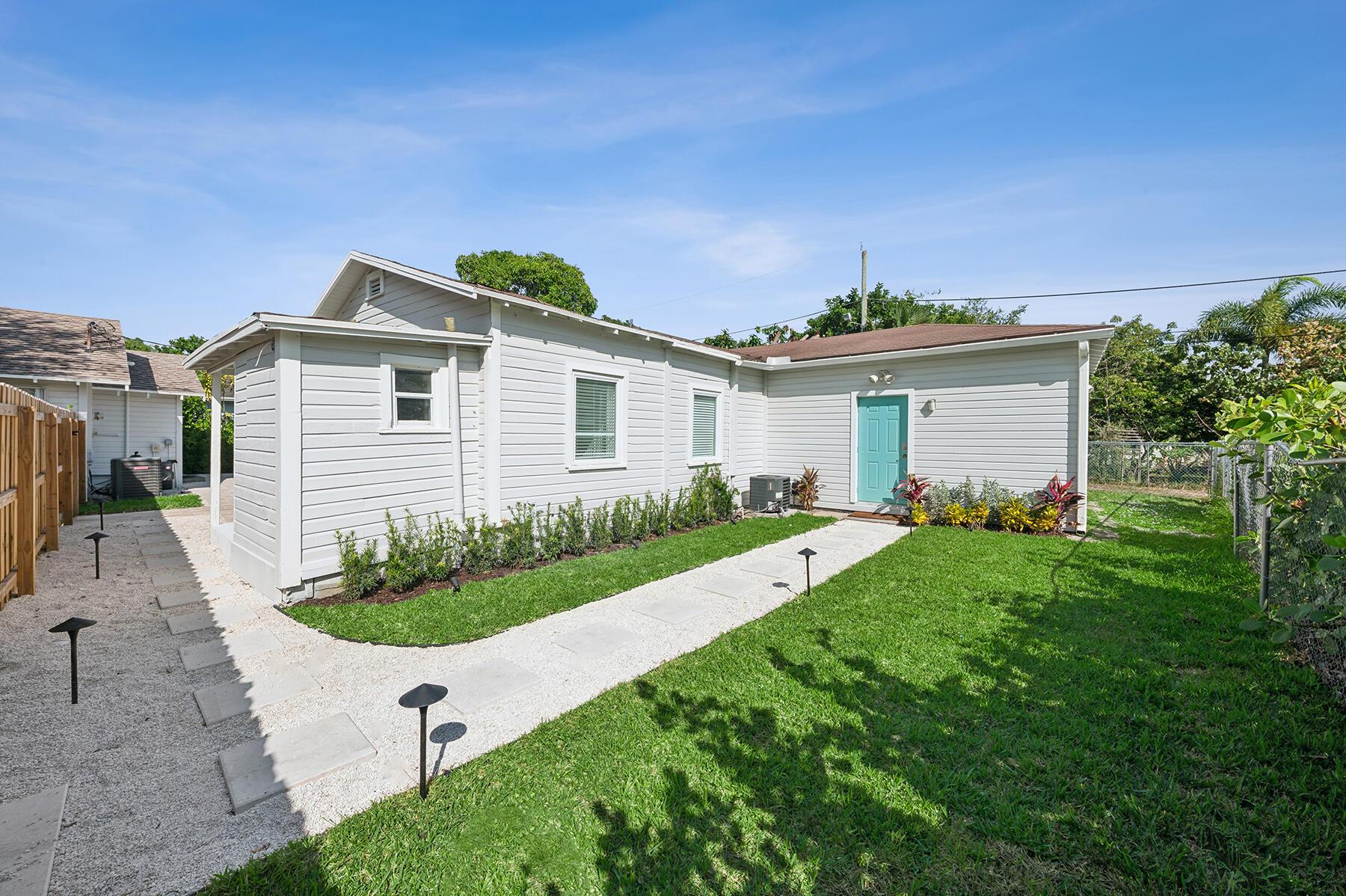 DELRAY TOWN OF - Residential Lease