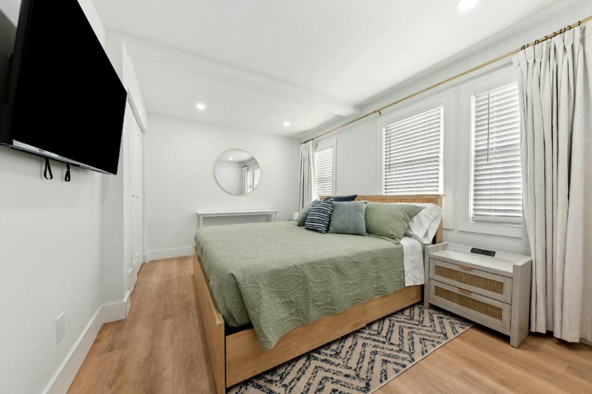 DELRAY TOWN OF - Residential Lease