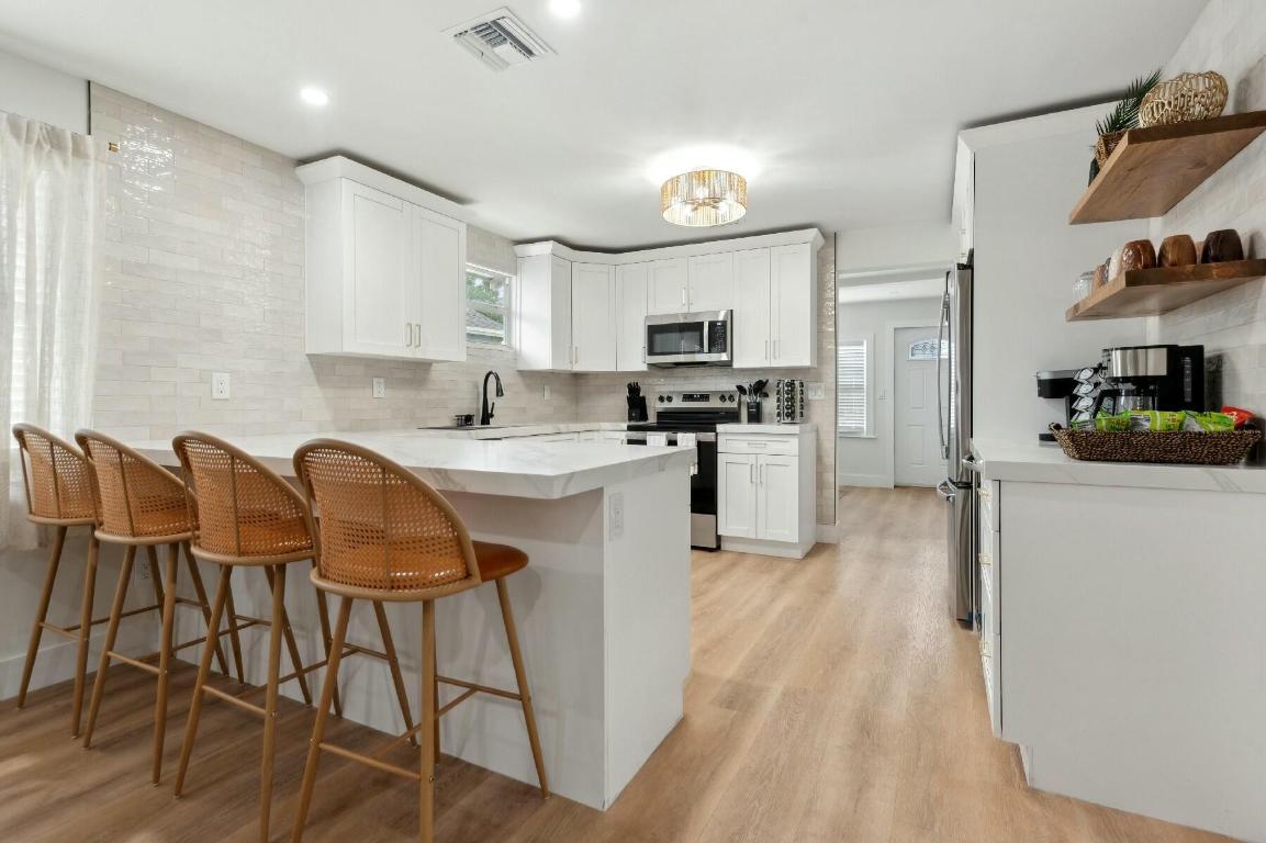 DELRAY TOWN OF - Residential Lease