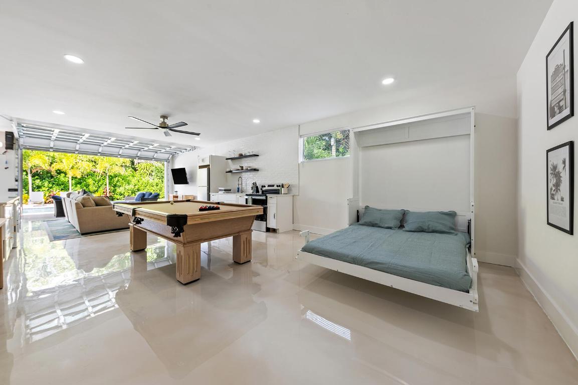 DELRAY TOWN OF - Residential Lease