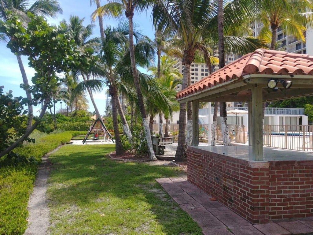 Mirasol Ocean Towers - Residential