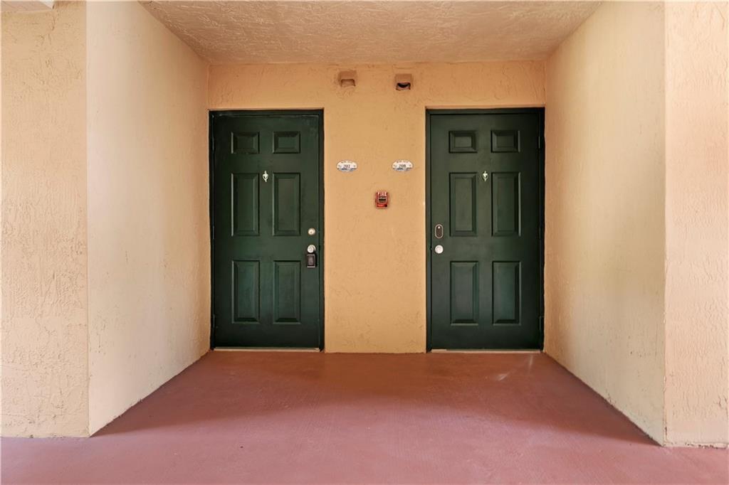 LAGUNA OF VERO BEACH - Residential Lease