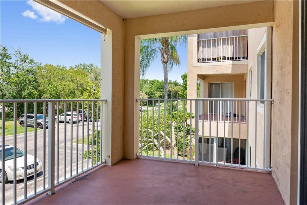 LAGUNA OF VERO BEACH - Residential Lease