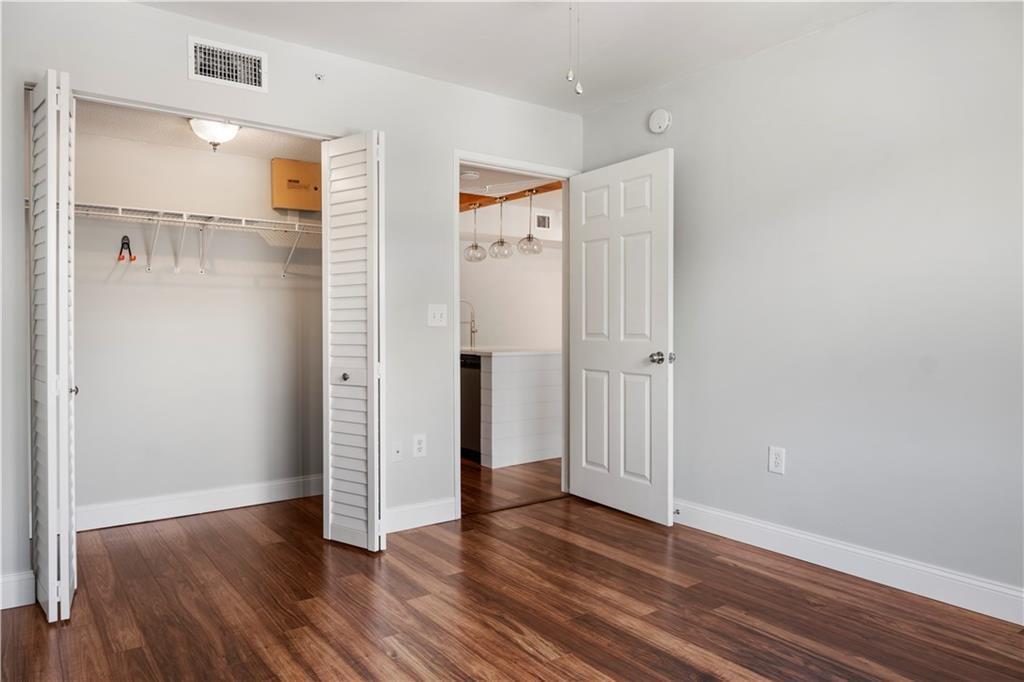 LAGUNA OF VERO BEACH - Residential Lease