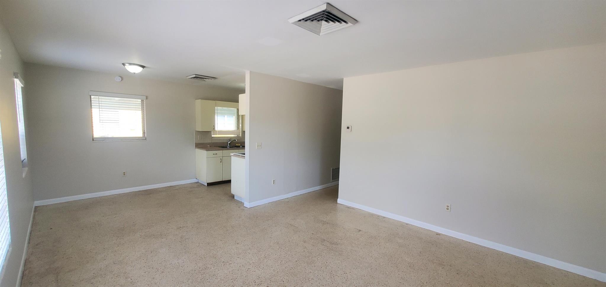 717 Hollywood Place