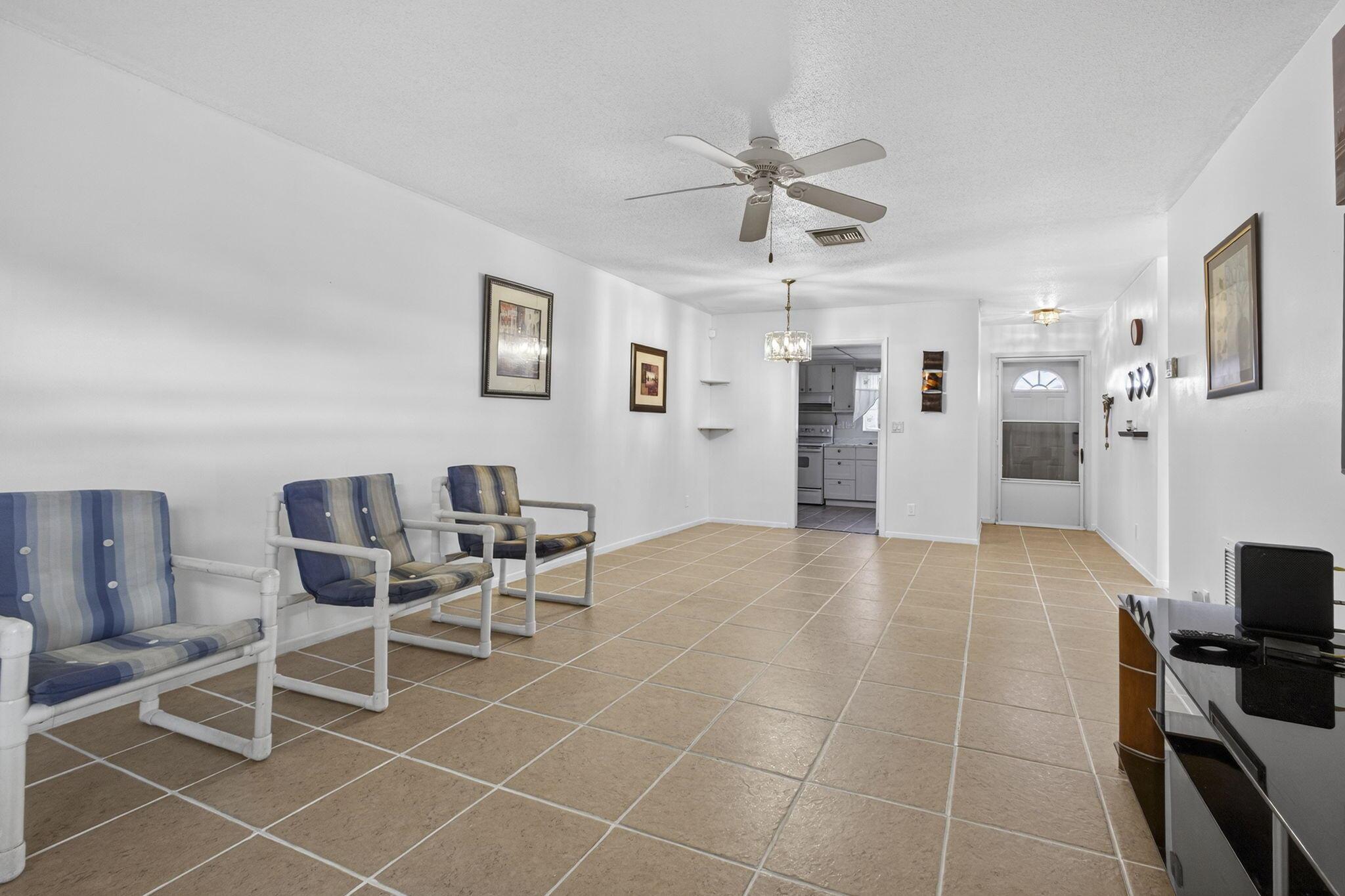 CRESTHAVEN VILLAS CONDO 2 - Residential