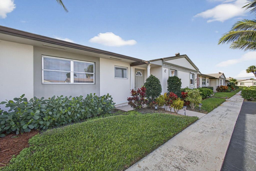 Photo of 2833 Crosley Drive W #C, West Palm Beach, FL 33415 (MLS # R11148470)