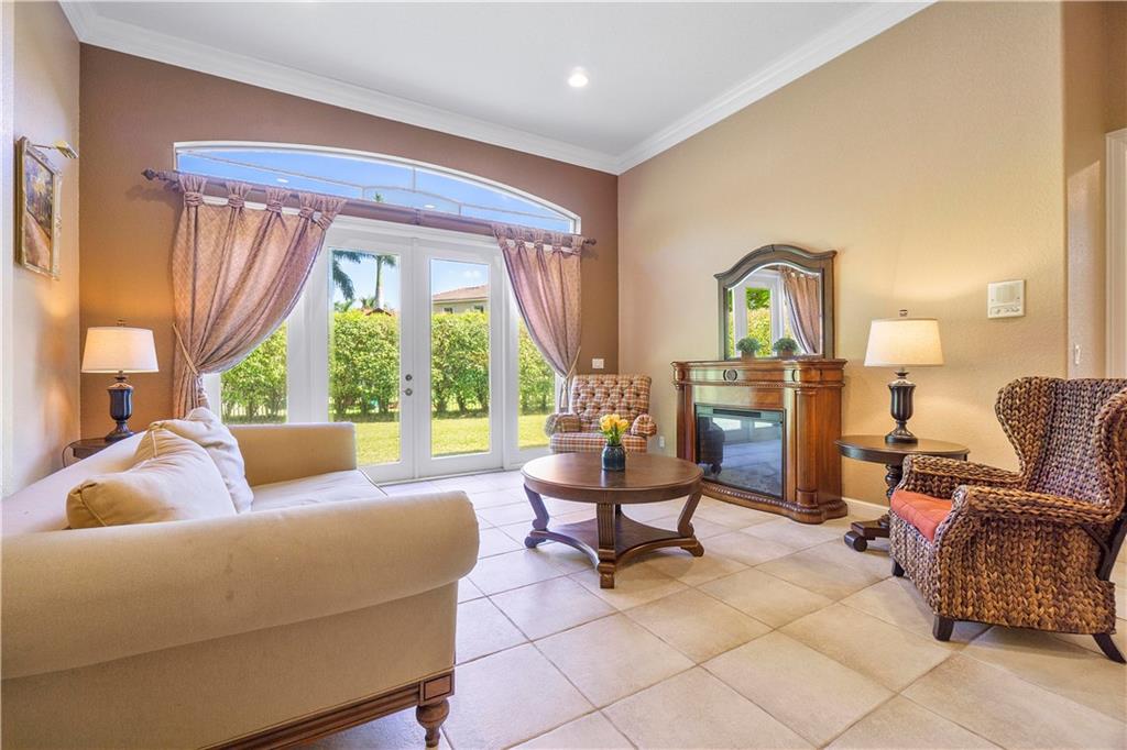 Fox Ridge 157-8 B - Residential
