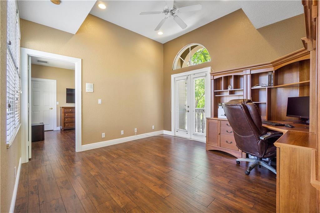 Fox Ridge 157-8 B - Residential