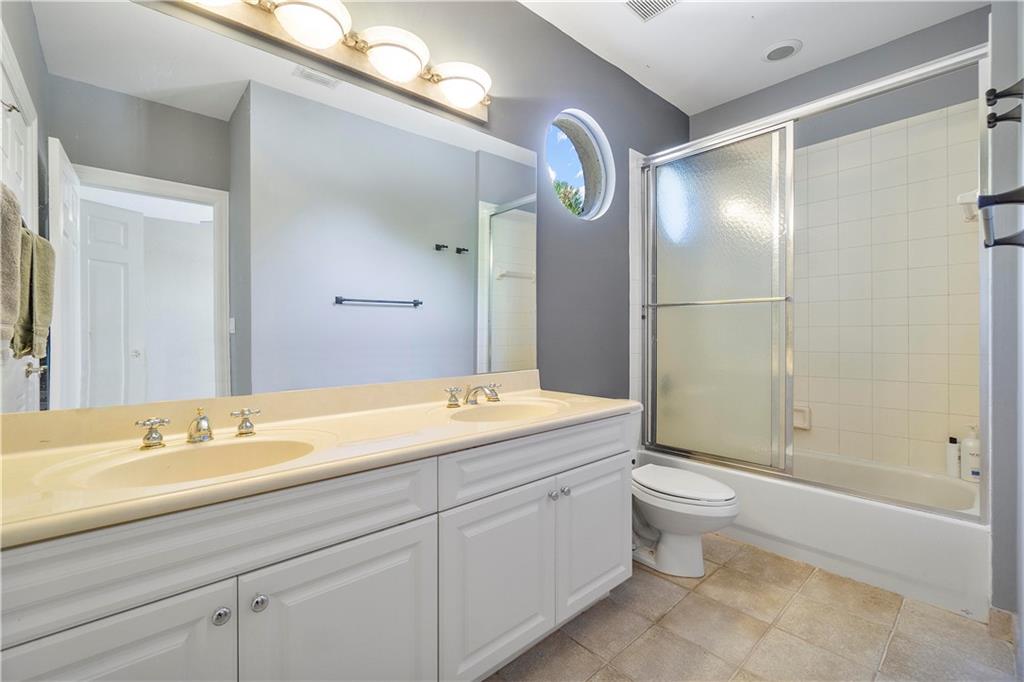 Fox Ridge 157-8 B - Residential