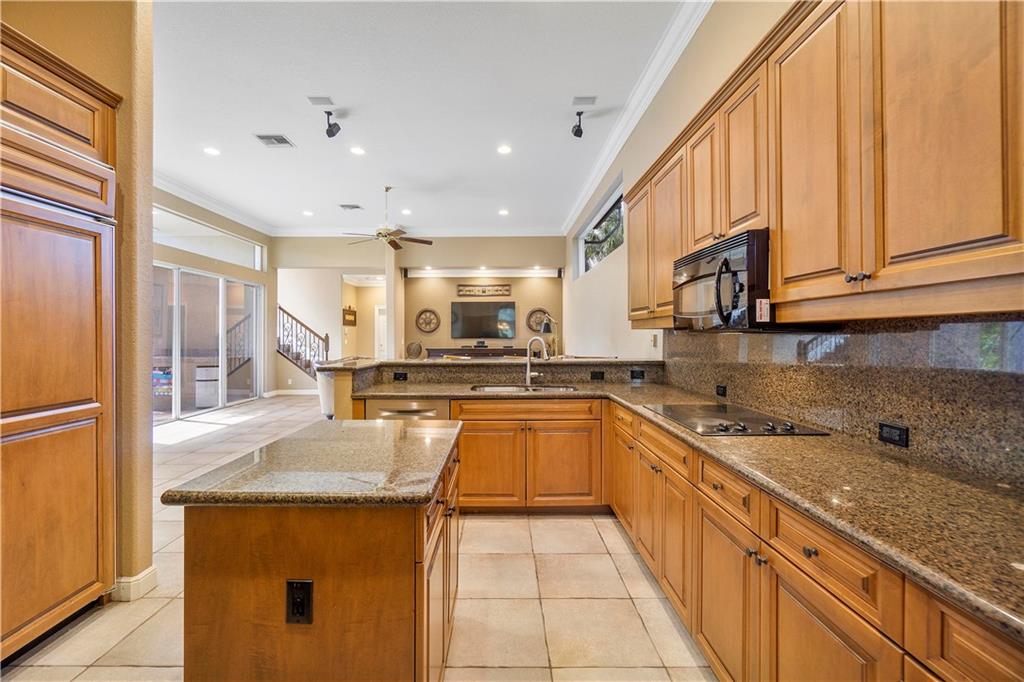 Fox Ridge 157-8 B - Residential