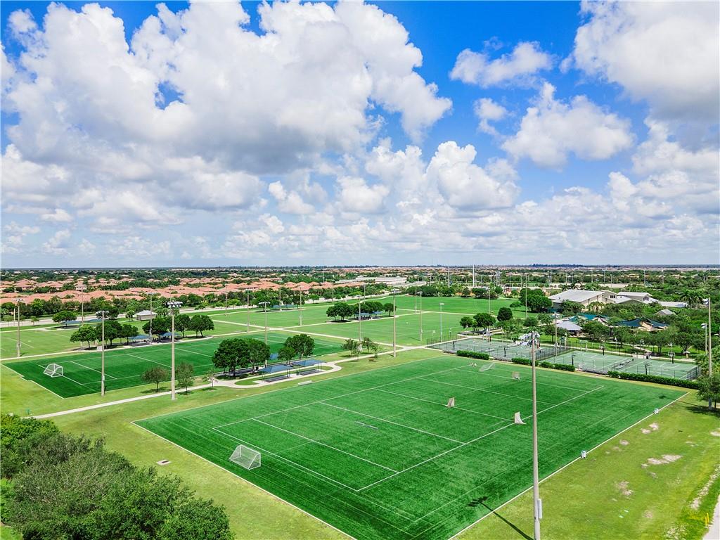 Fox Ridge 157-8 B - Residential