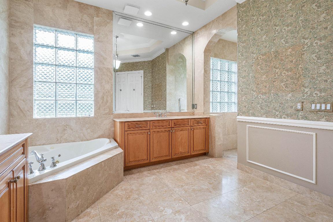 MEDITERRANIA - Residential