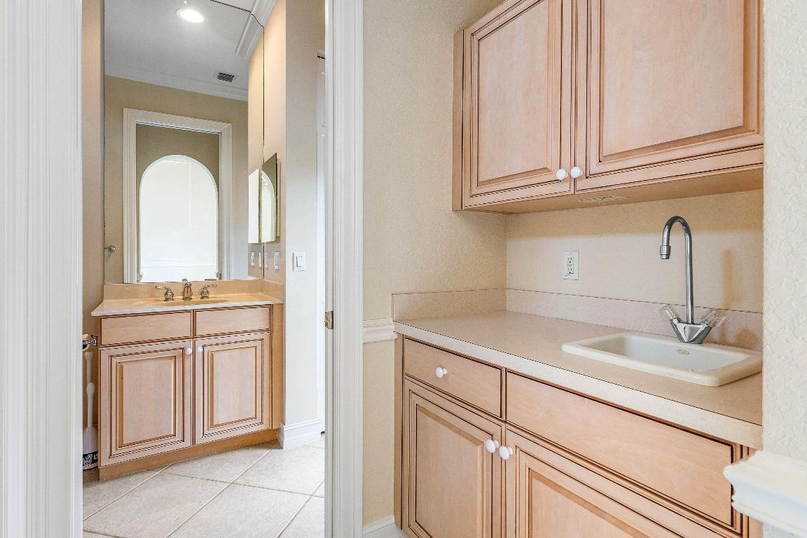 MEDITERRANIA - Residential