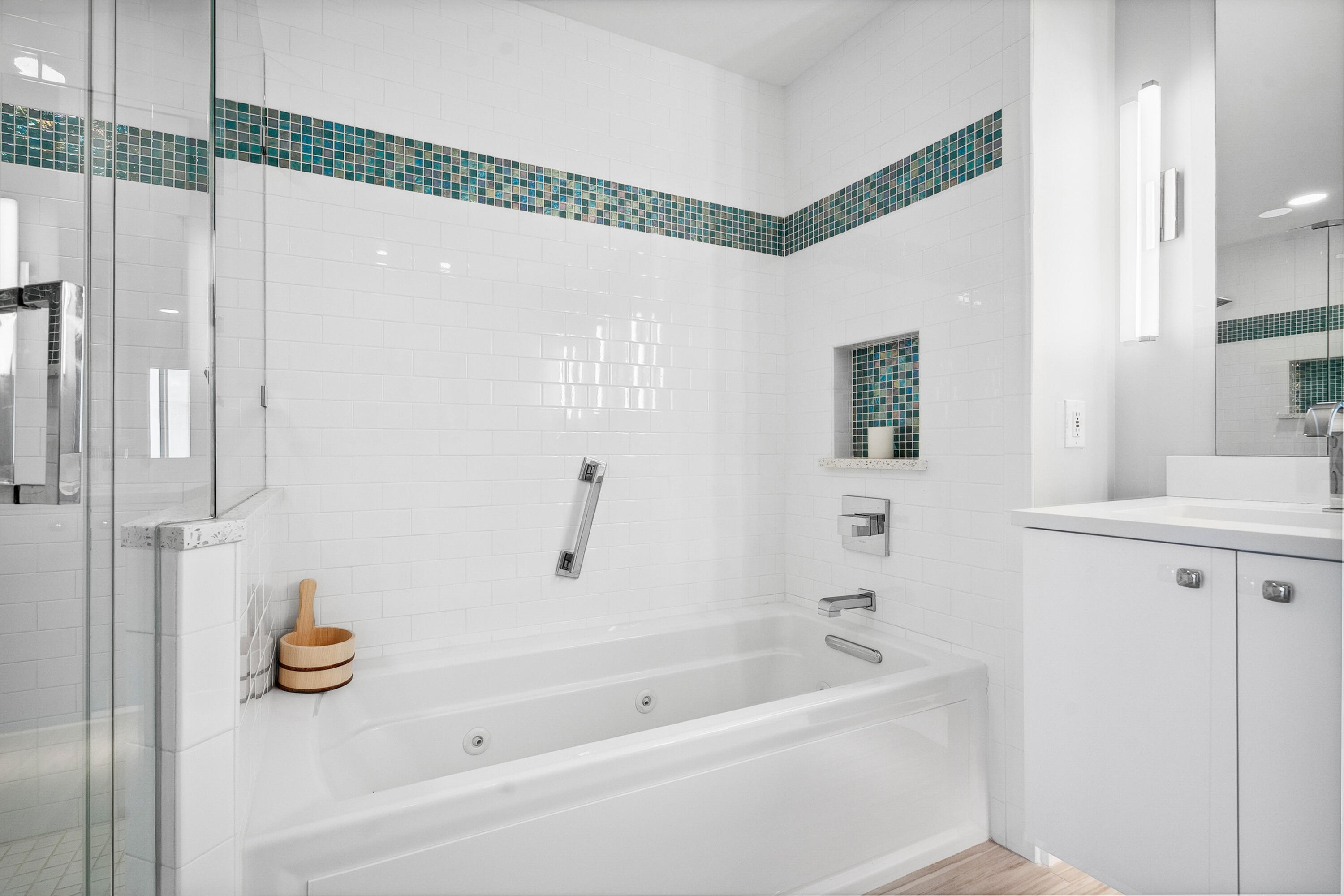 HIBISCUS BY THE SEA CONDO - Residential