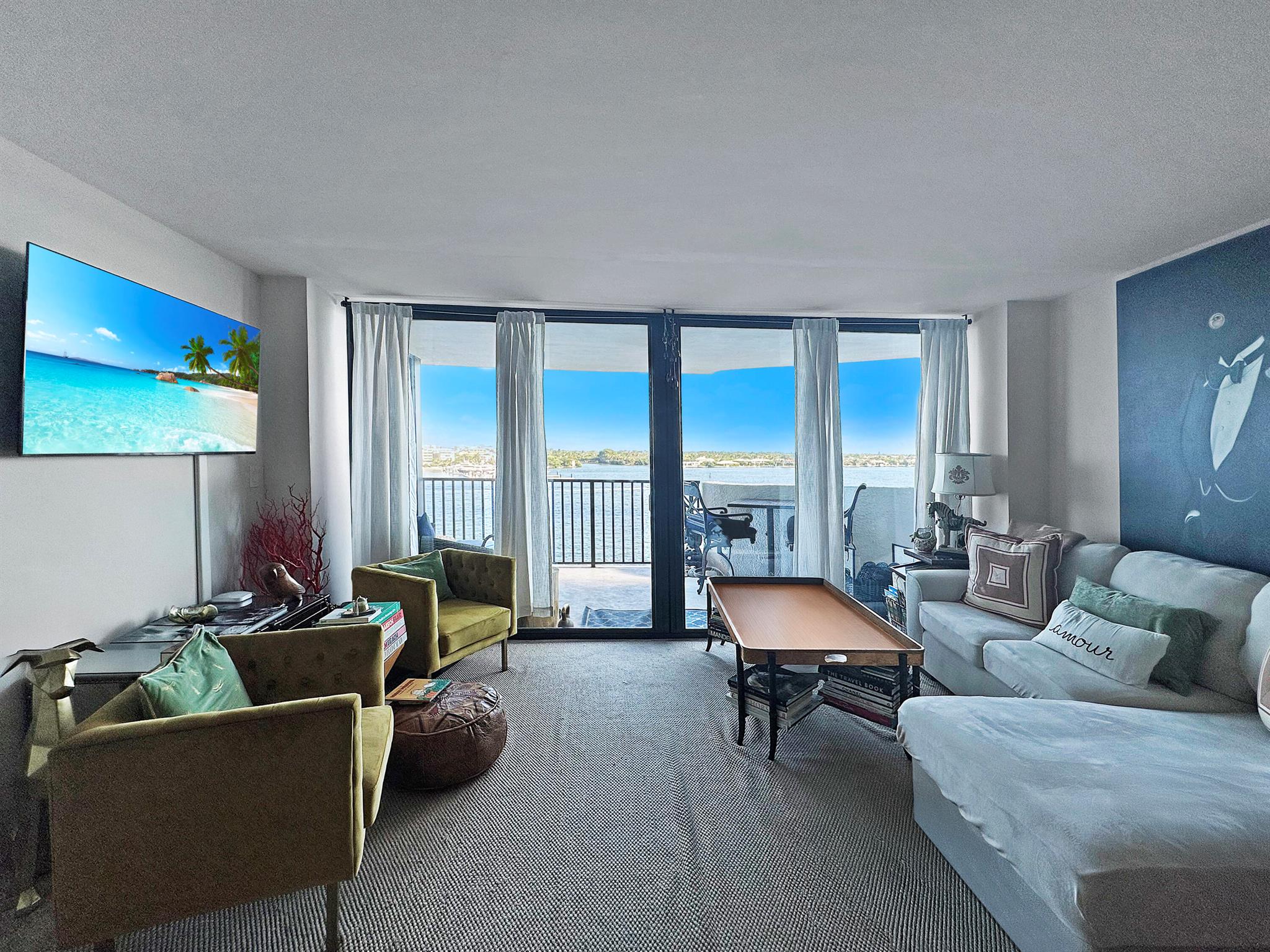 TRIANON CONDO - Residential Lease