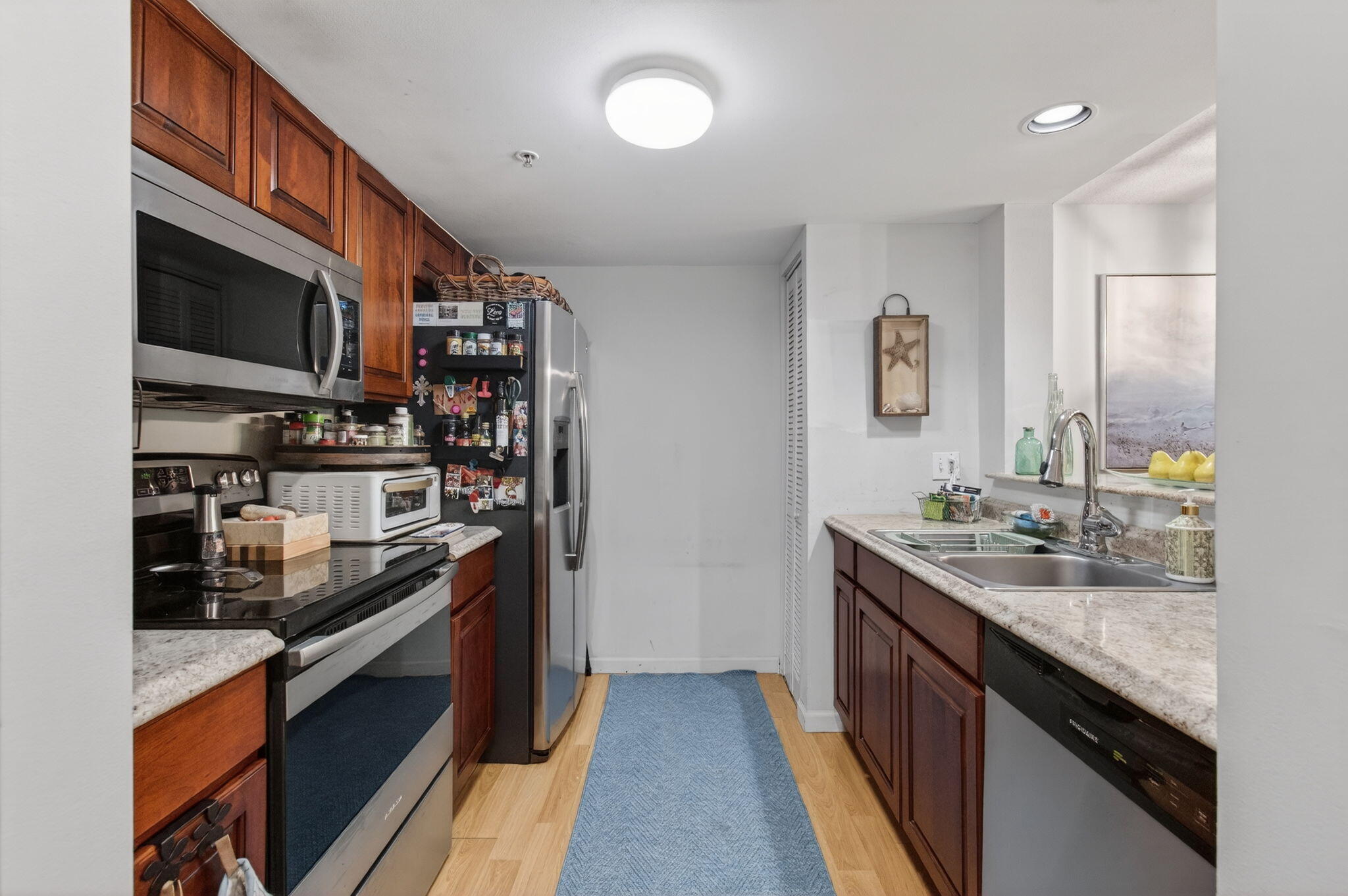 HYPOLUXOS MARINERS CAY CONDO - Residential