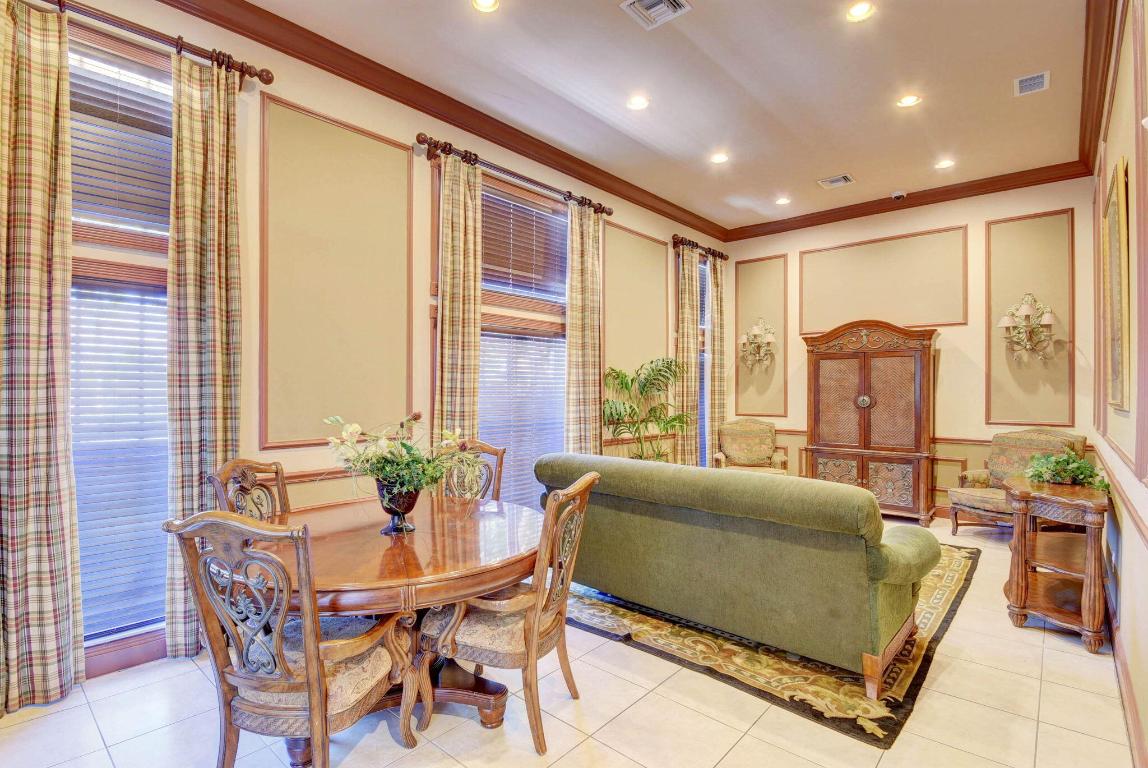 HYPOLUXOS MARINERS CAY CONDO - Residential