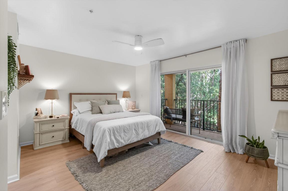 HYPOLUXOS MARINERS CAY CONDO - Residential