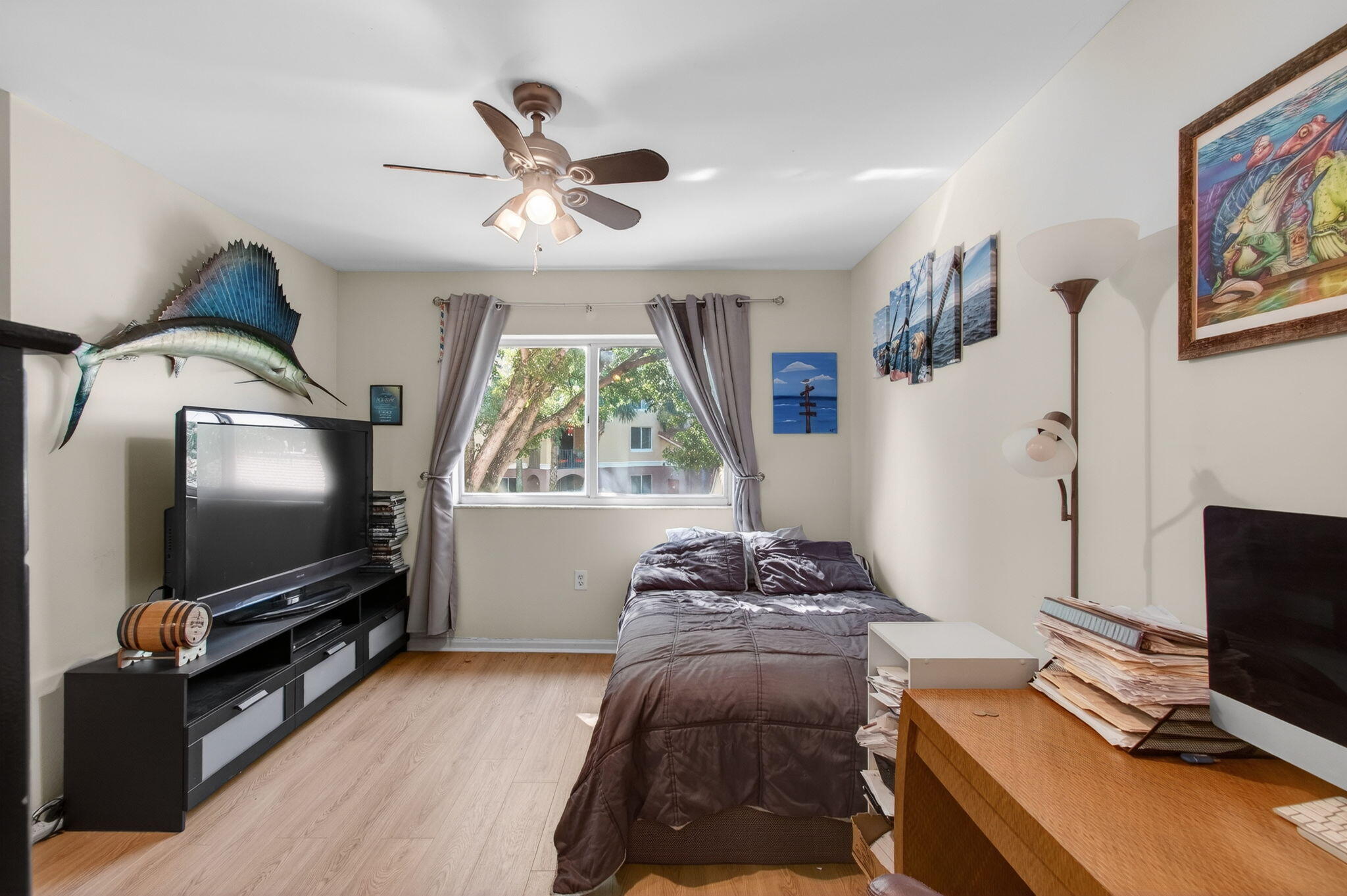 HYPOLUXOS MARINERS CAY CONDO - Residential