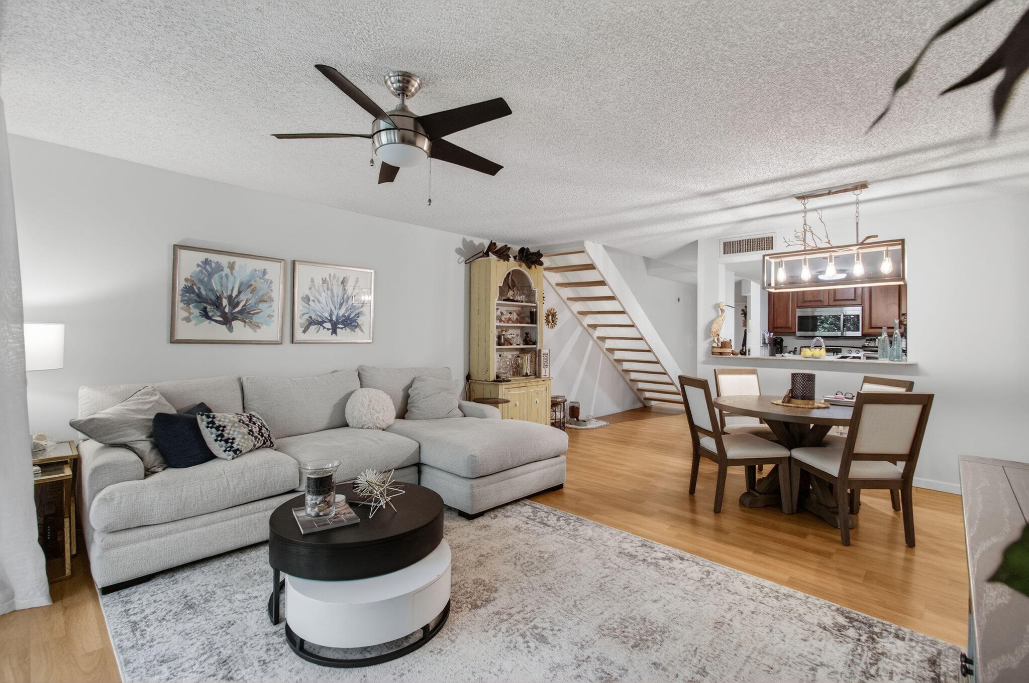 HYPOLUXOS MARINERS CAY CONDO - Residential