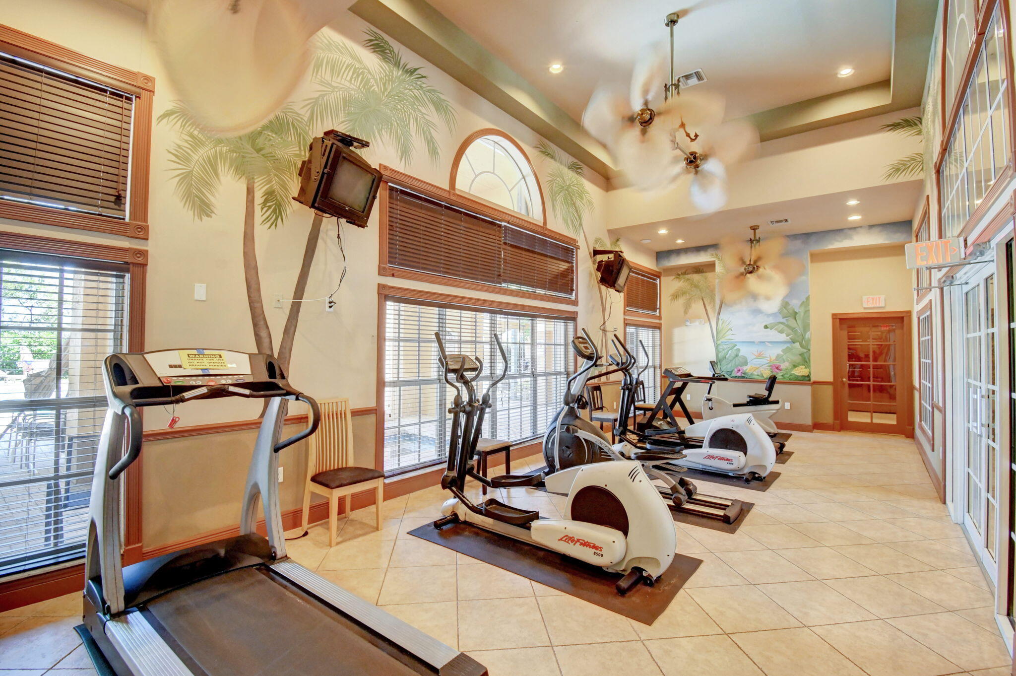 HYPOLUXOS MARINERS CAY CONDO - Residential