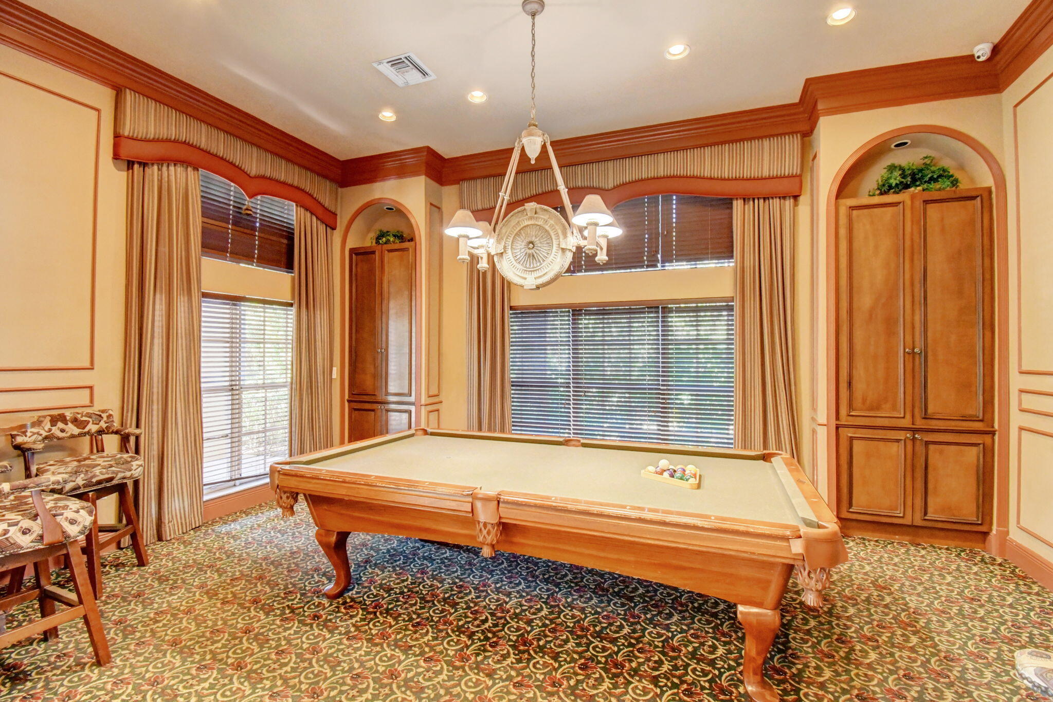 HYPOLUXOS MARINERS CAY CONDO - Residential