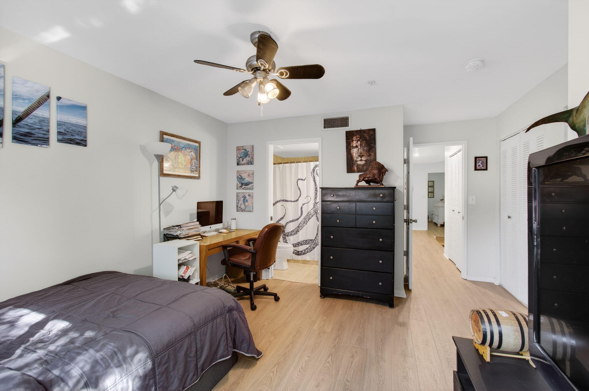 HYPOLUXOS MARINERS CAY CONDO - Residential