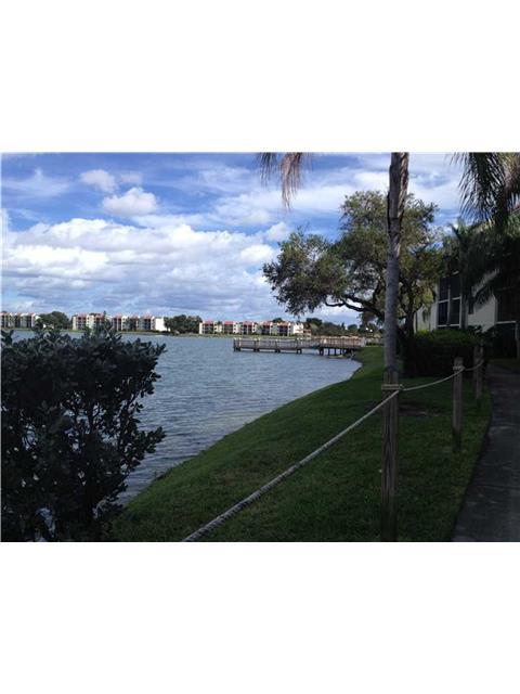 LAKE EMERALD - Residential