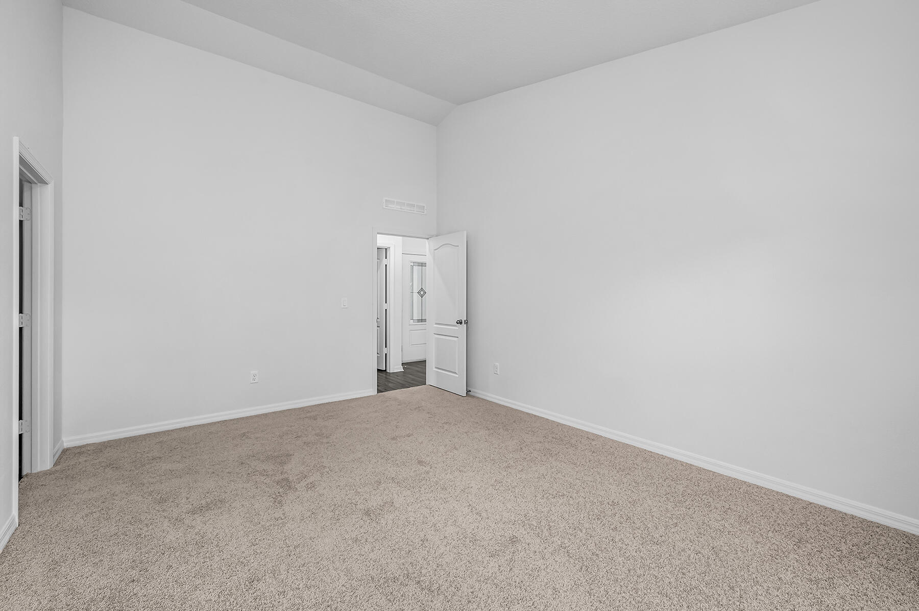 VERO LAKE ESTATES UNIT O - Residential