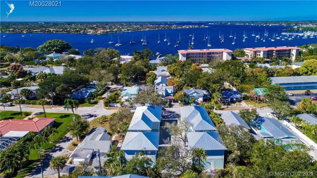 Photo of 665 Cleveland Avenue, Stuart, FL 34994 (MLS # R10725396)