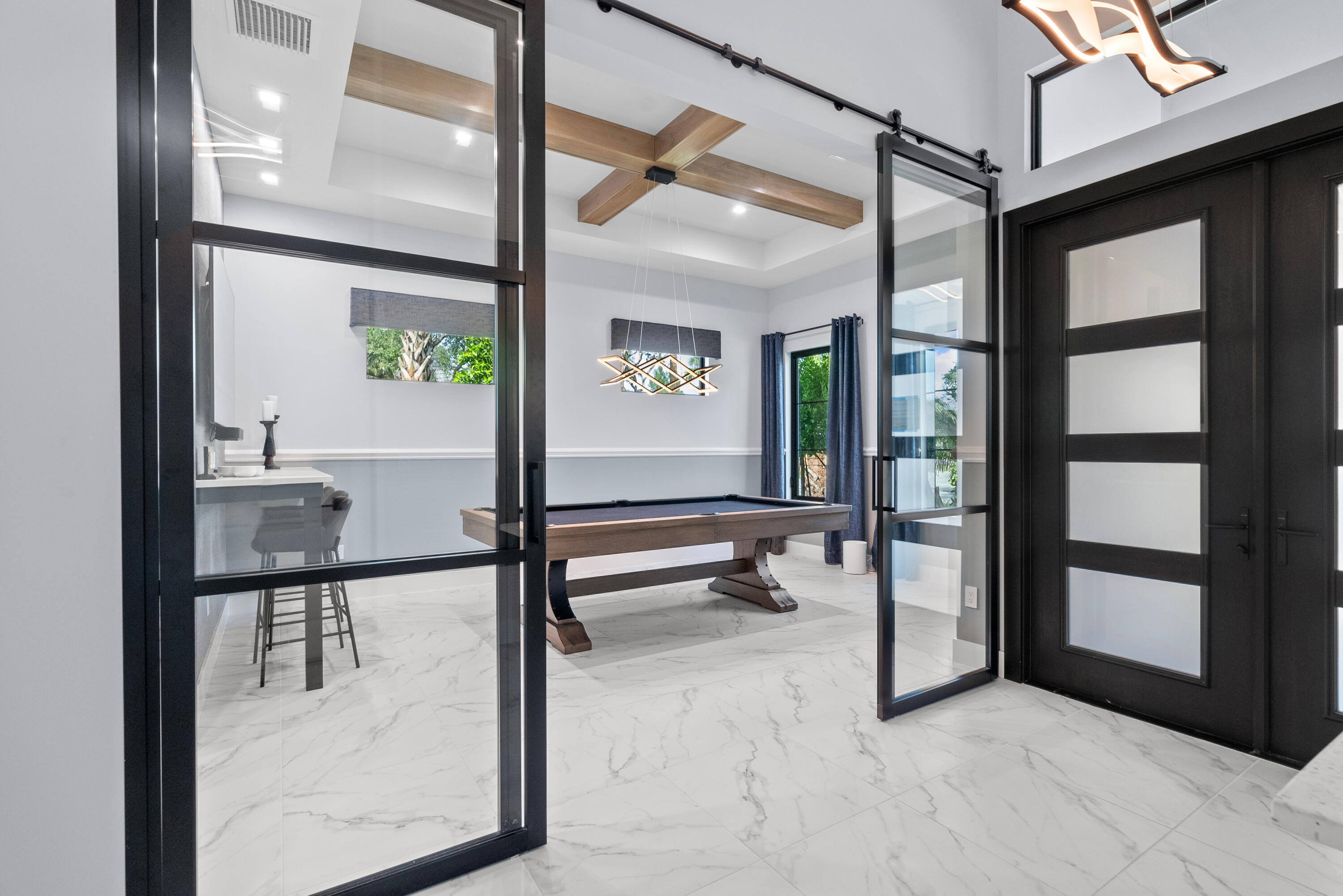 SEAGLASS P. D. - Residential