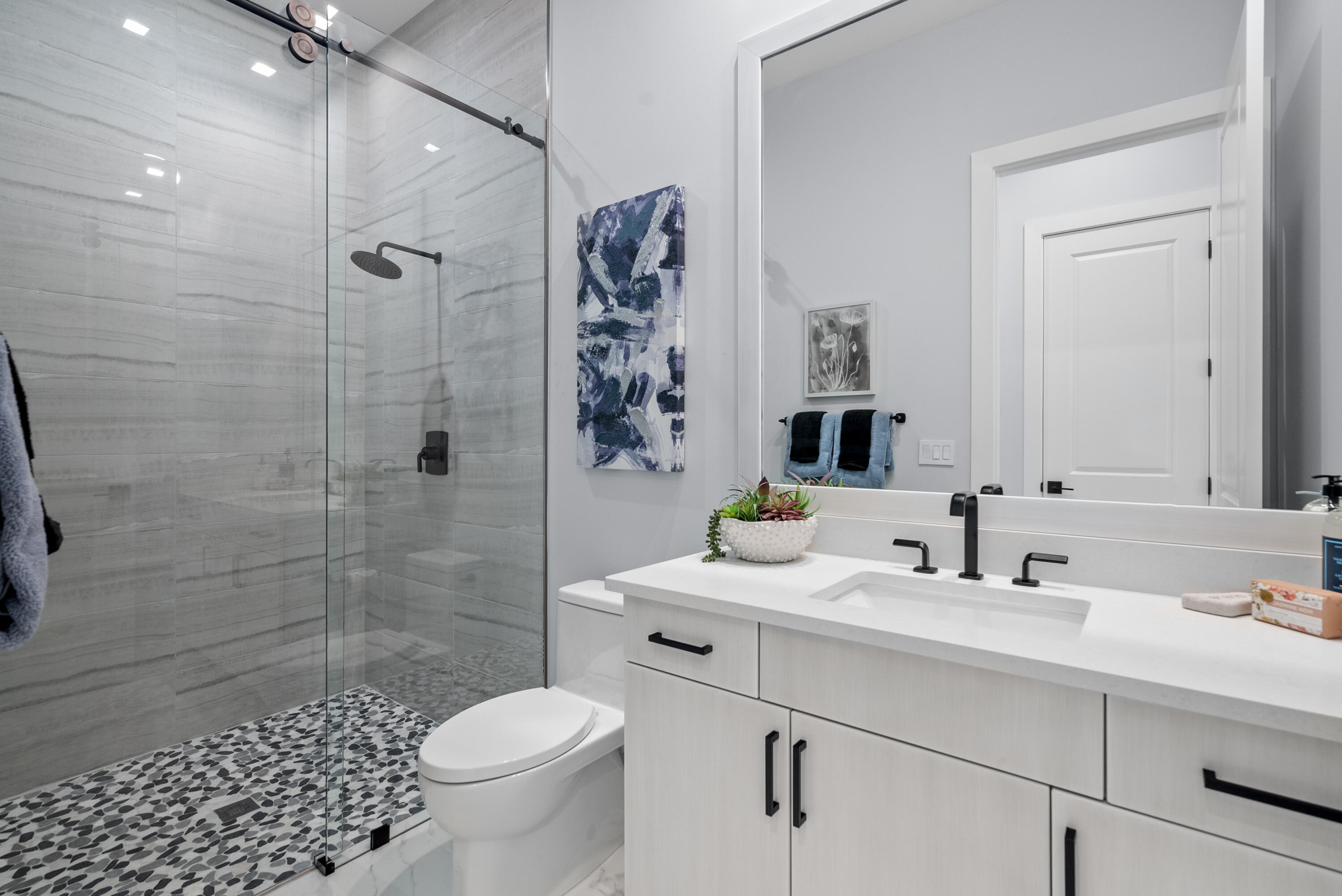 SEAGLASS P. D. - Residential