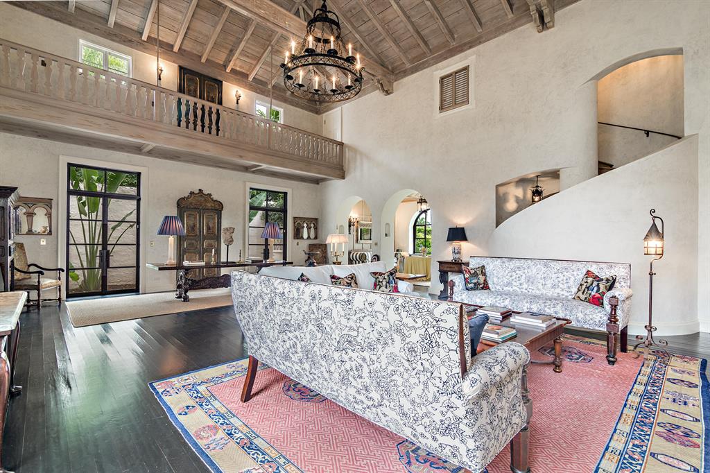 GOLF VIEW IN - Residential