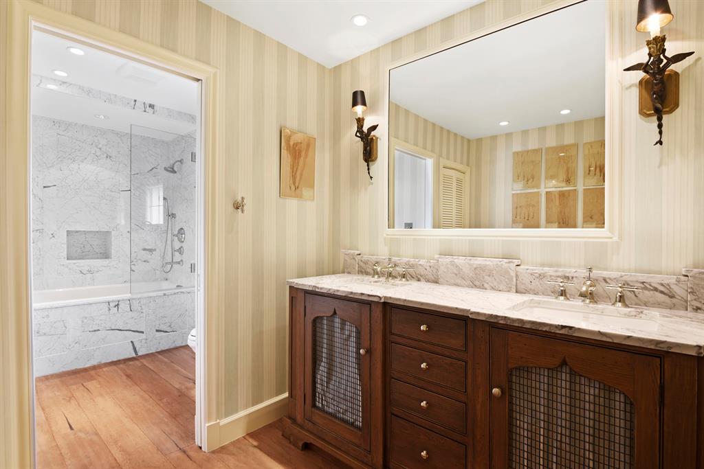 GOLF VIEW IN - Residential