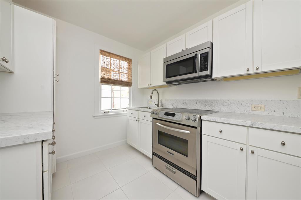 GOLF VIEW IN - Residential