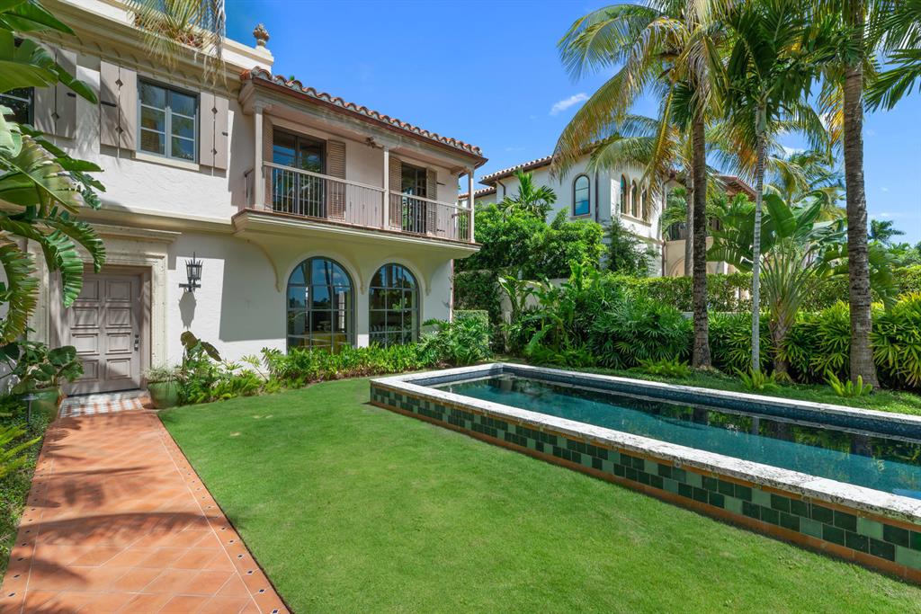 GOLF VIEW IN - Residential