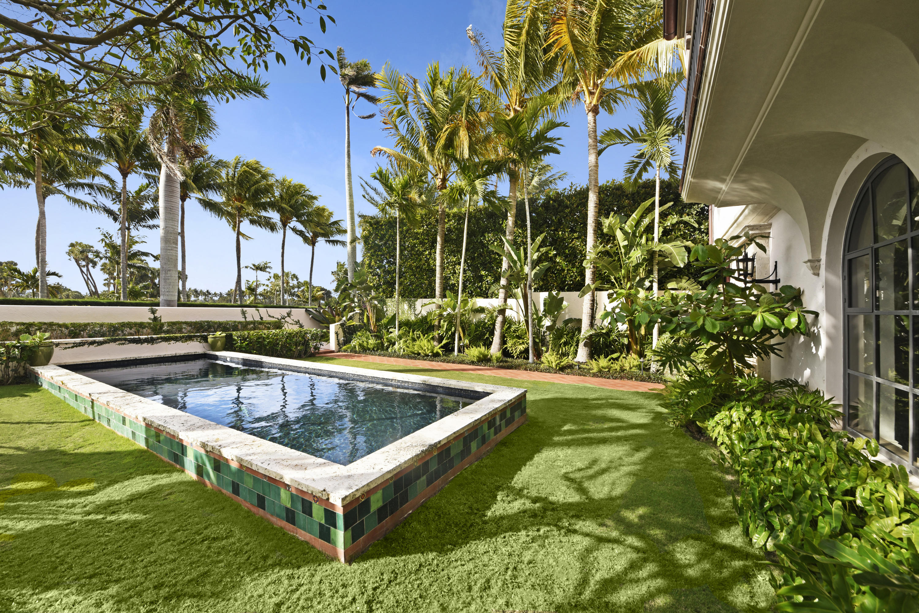 GOLF VIEW IN - Residential