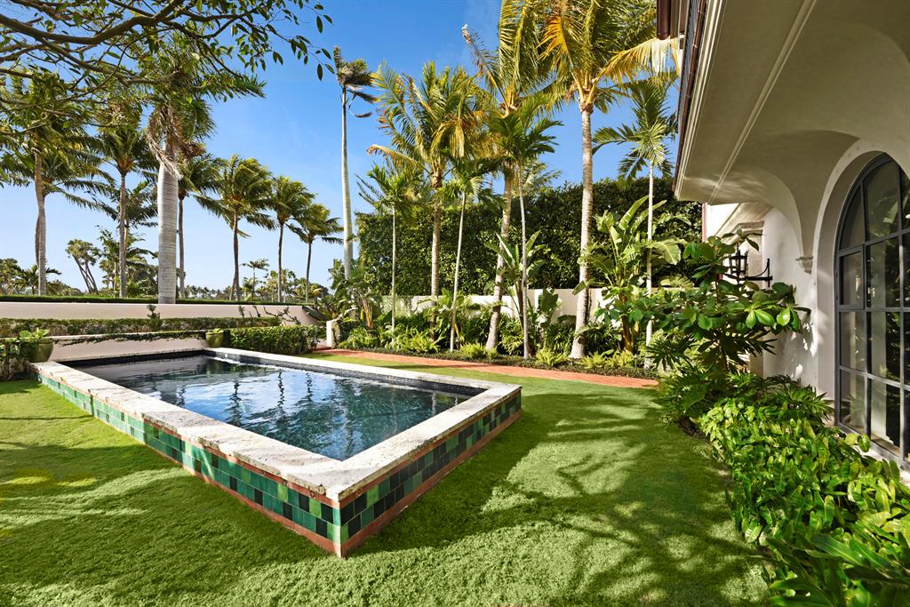 GOLF VIEW IN - Residential