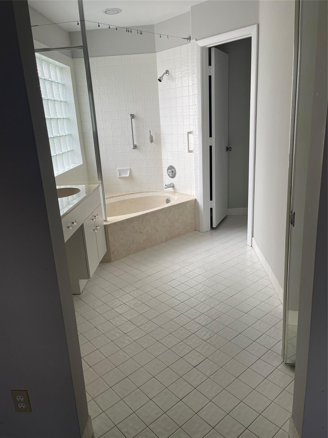 Sector 5 - Prcl 26 142-42 - Residential