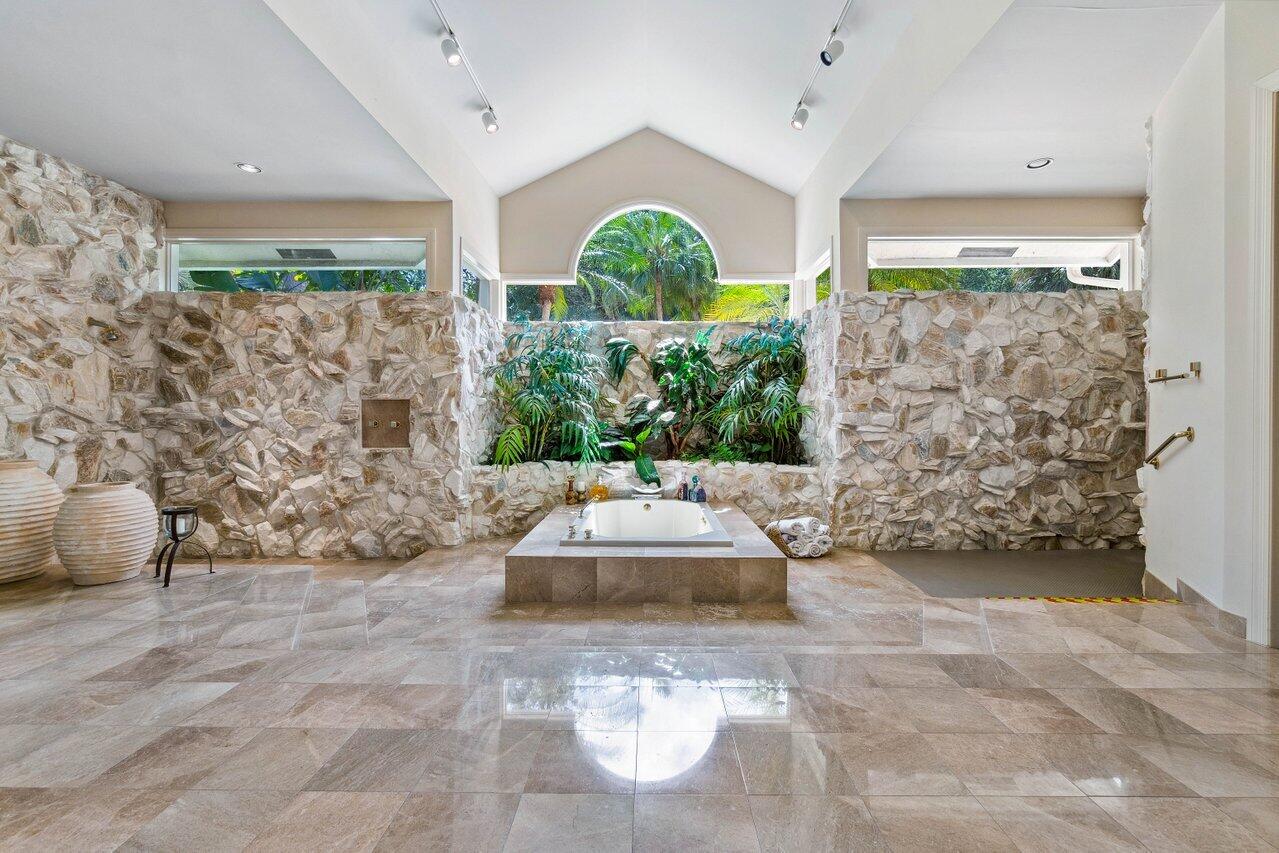 FRENCHMANS CREEK PAR E-2 - Residential