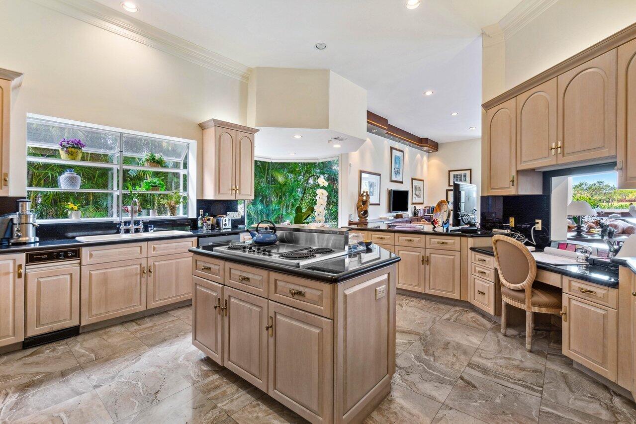 FRENCHMANS CREEK PAR E-2 - Residential