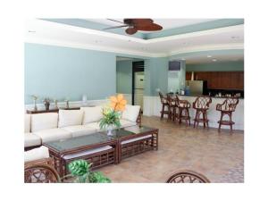 Mallards Cove Apts - Residential