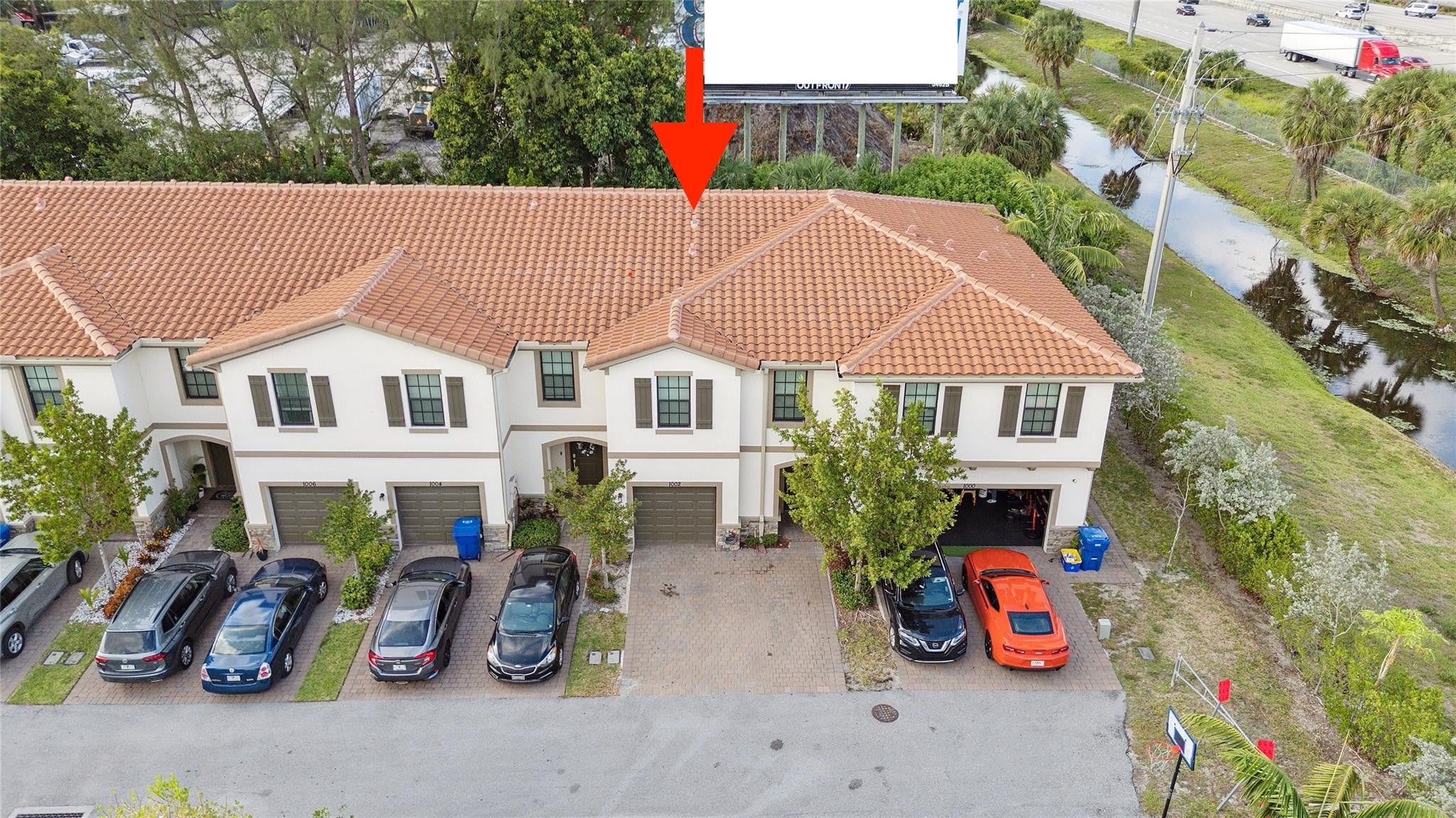 1002 SWEET BRIAR Lane