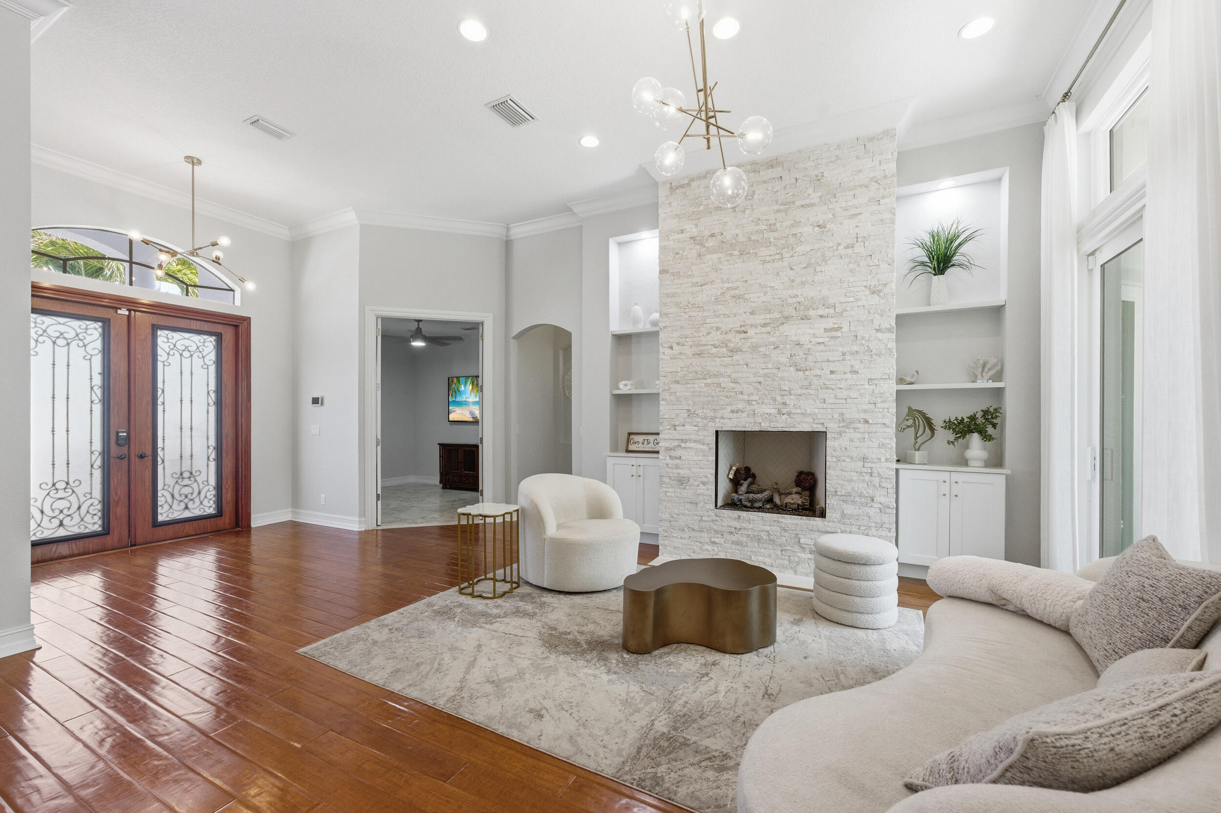 9990 SE Osprey Pointe Drive