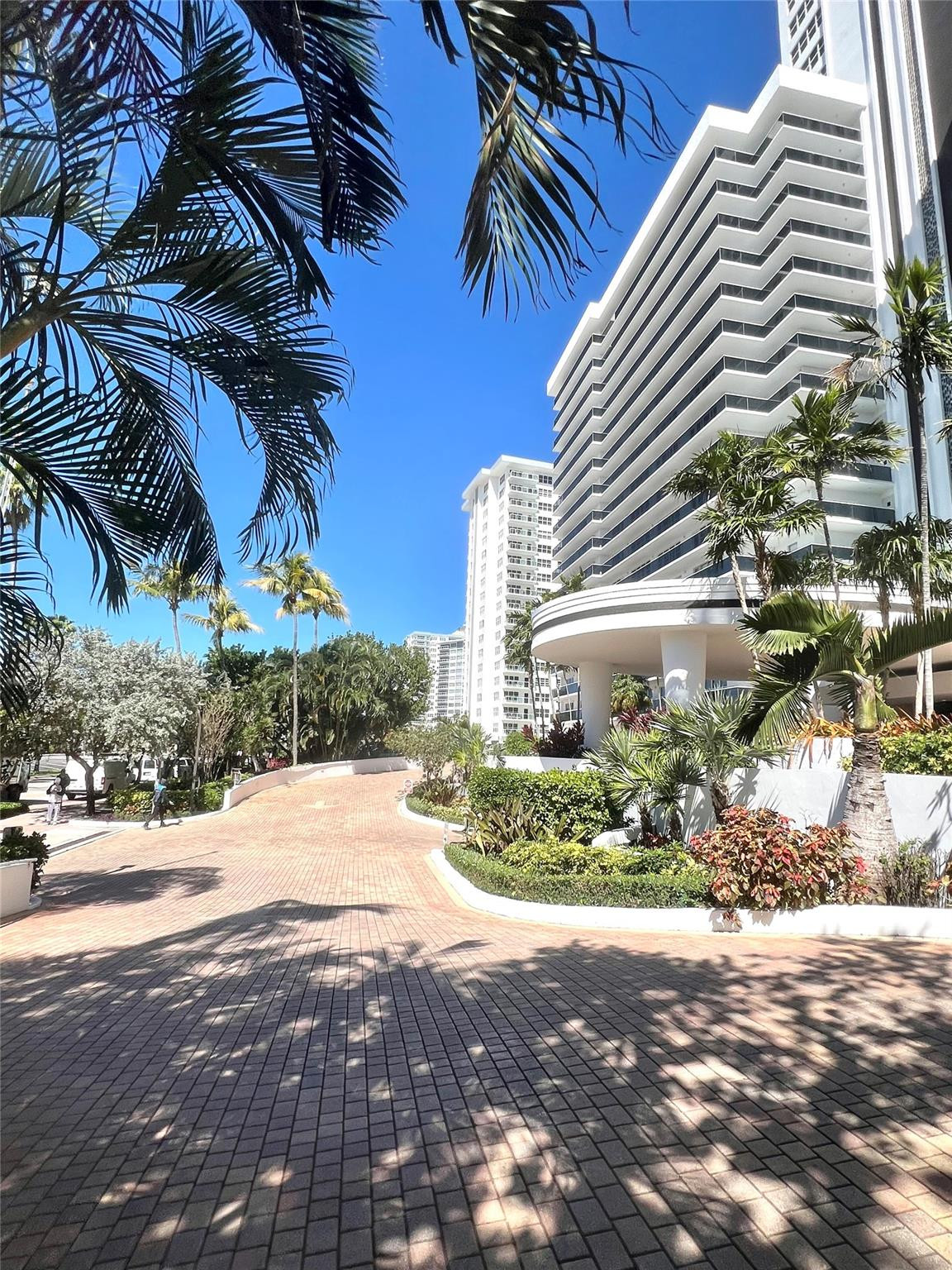 3500 Galt Ocean Drive 1409